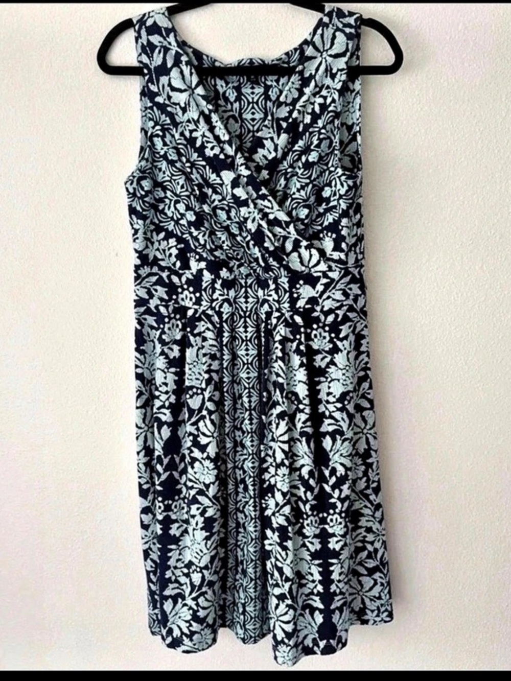 Lands' End Women’s Floral Wrap Dress Blue & White Size Medium Like New
